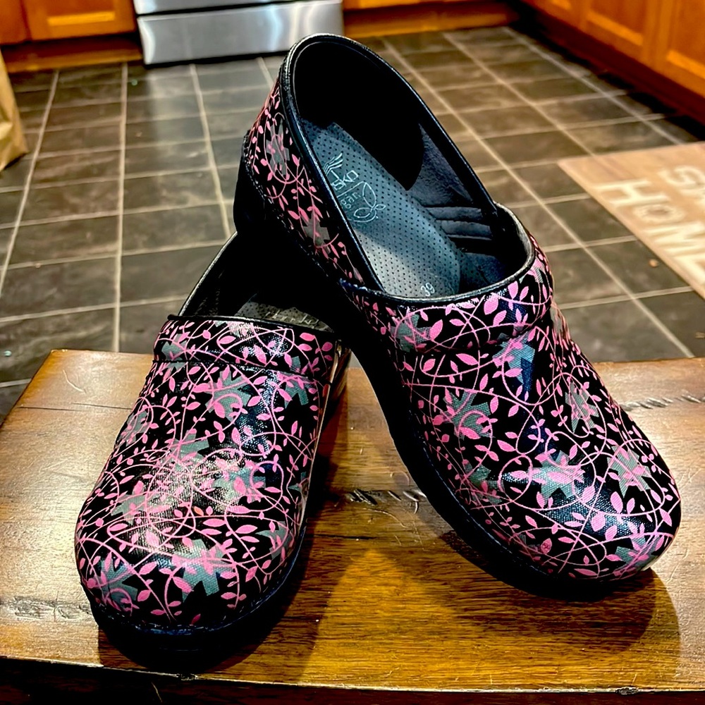 Pre-Loved Vegan Dansko Clogs
